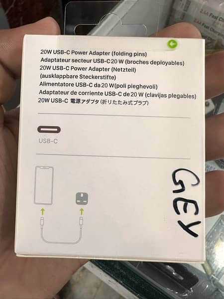 Iphone adoptor 20w brand new orignal 1