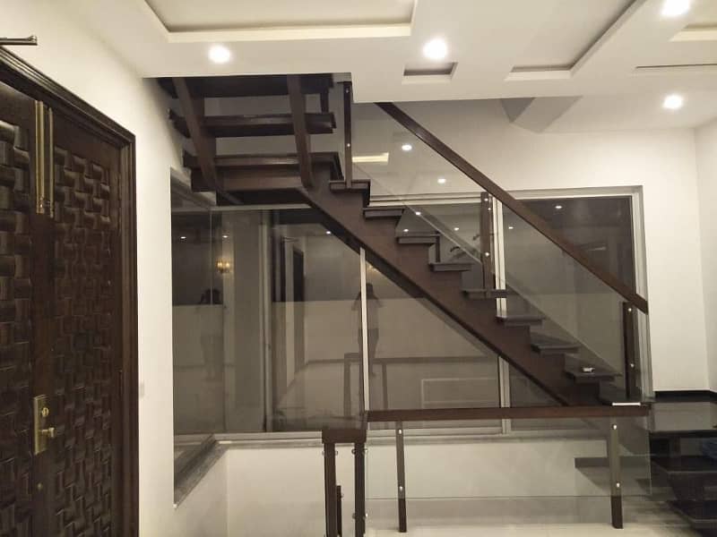 7 Marla Beautiful House with 4 Bedrooms Available for Rent in DHA Phase 6 | 4 Bedrooms 10