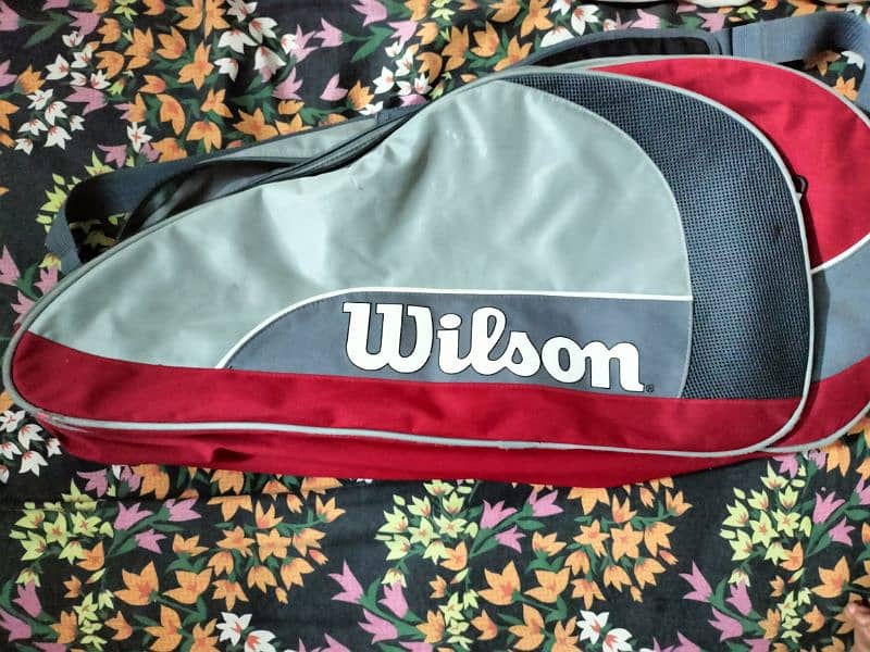 wilson tennis branded bag just like new 1