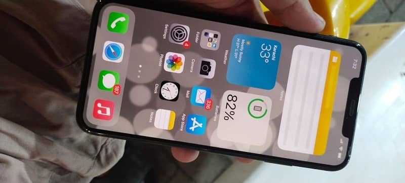 IPHONE XS MAX DUAL SIM OFFICIAL APPROVED 10/10 CONDITION  256GB 3