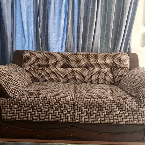 7 seater sofa set slightly used 3