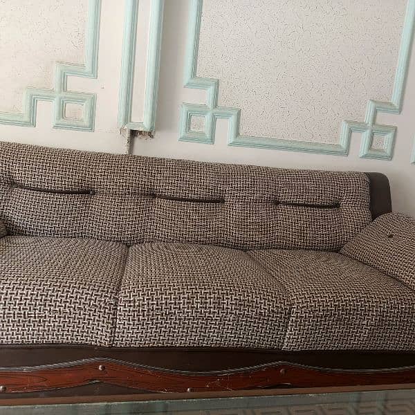 7 seater sofa set slightly used 5