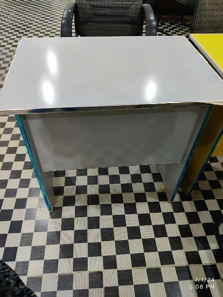 Computer & Study Table half price 5