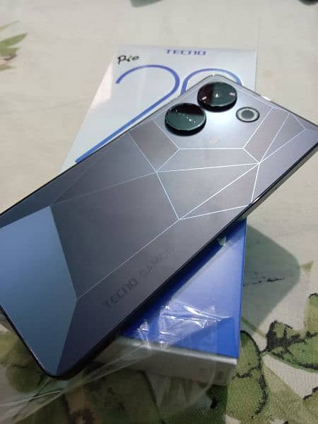 Tecno camon 20 pro 1