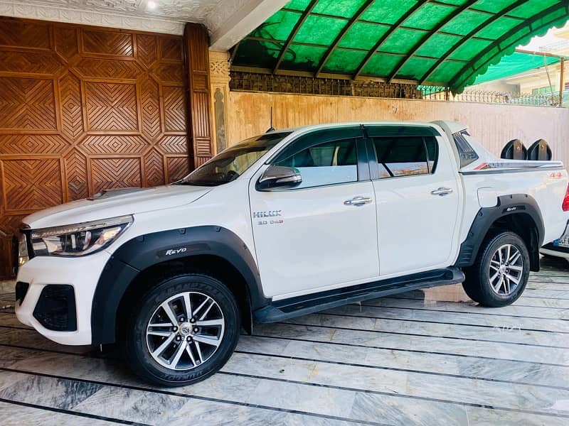 Toyota hilux revo 2017 15