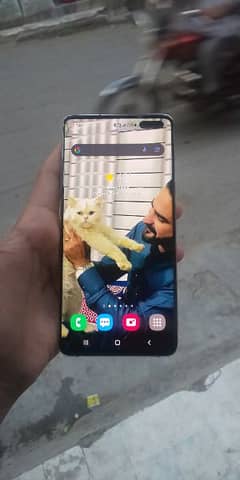 samsung phone  s10 5g   condition 10/9     olny  1  month used