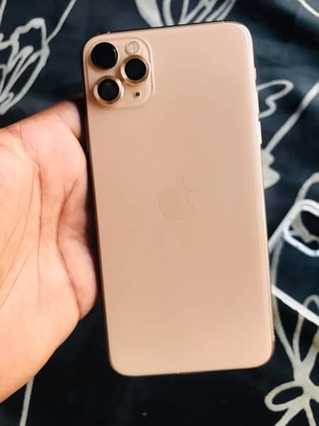 iPhone 11 Pro Max 256GB Non PTA orignal Box and Charger 1