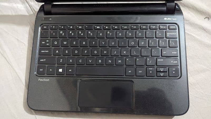 HP Pavilion 10 Touch Screen Notebook PC 14