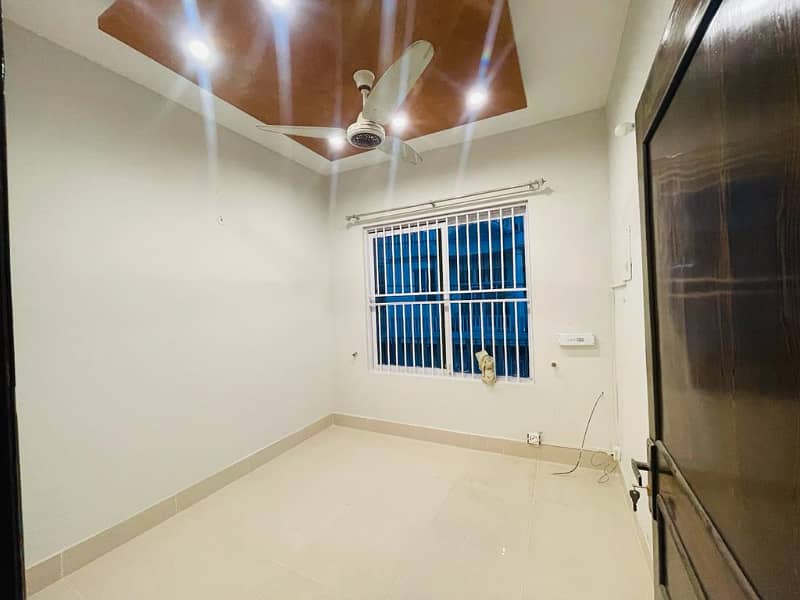 10 Marla Uper Portion Available For Rent in Faisal Town 2