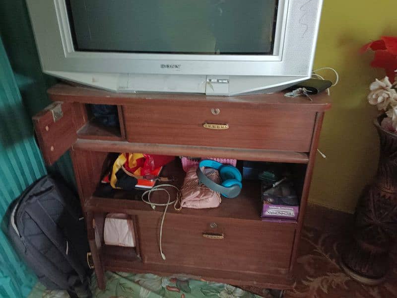 Sony flat tv with trolley 2