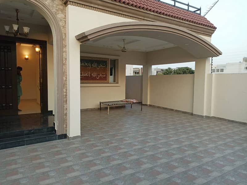 1 Kanal BRAND NEW villa for rent in Phase 7 DHA 2