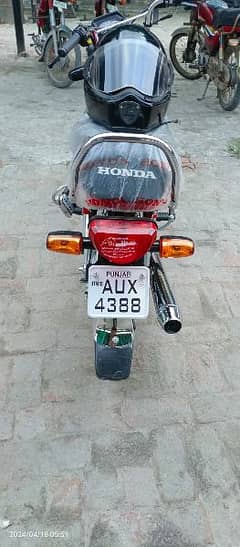 Honda cd70 10/10 urgent sale nmbr lga huwa hai 0309/9815266