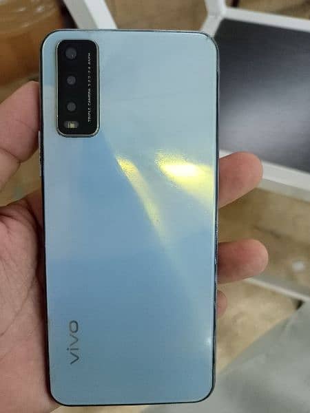 vivo y20 all ok no any fault 100% ok sirf mobile hn 1