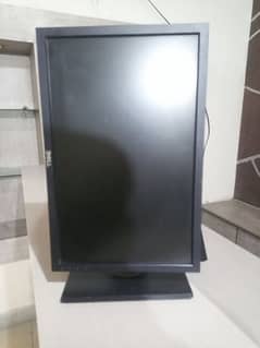 LED MONITOR DELL 19 INCH