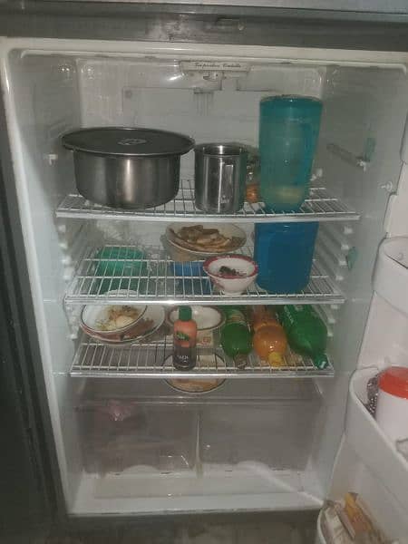 urgent sale home used fridge 2