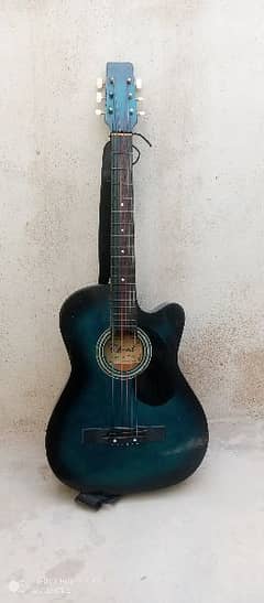 well maintained Guitar at affordable prices