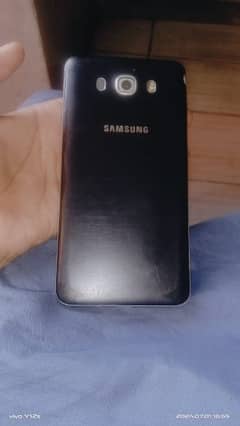 Samsung Galaxy J7⁶ 0