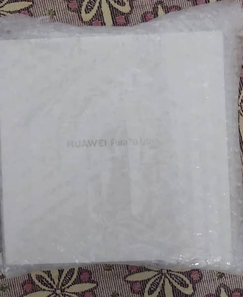 Huawei Pura 70 Ultra 3