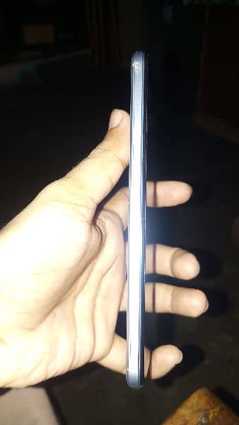 VIVO MOBILE Y33S 2