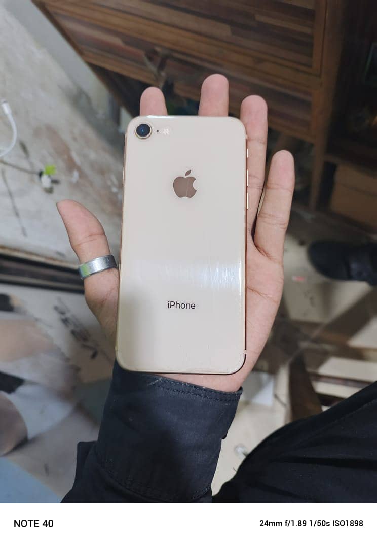 I phone 8 non pTA 6/4 gb 0