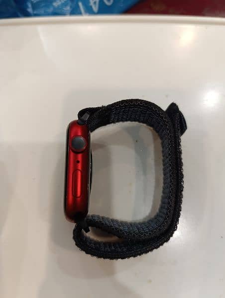 apple watch series 8 45 mm red 1