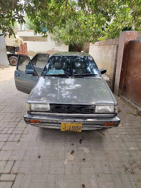 Nissan Sunny 1988 6