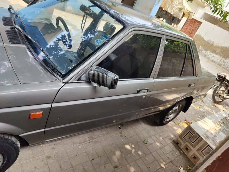 Nissan Sunny 1988 9