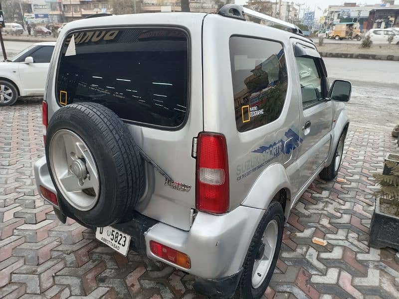 Suzuki Jimny 1300cc 4