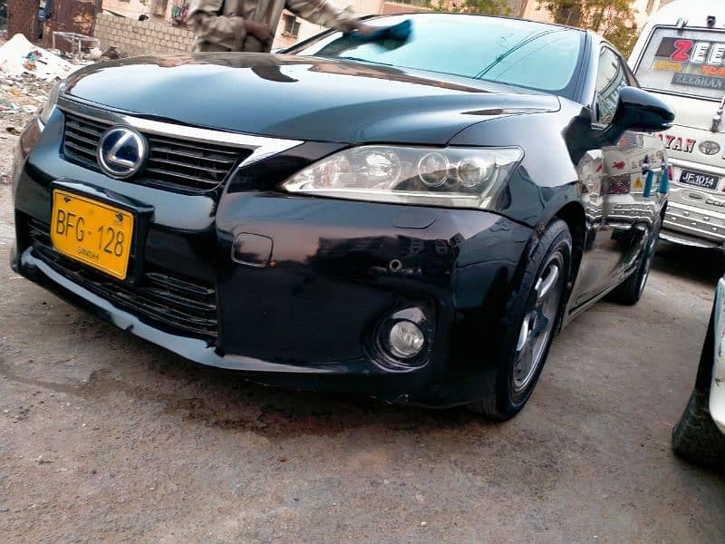 Lexus CT200h model 2011 (full orignal)inside 3