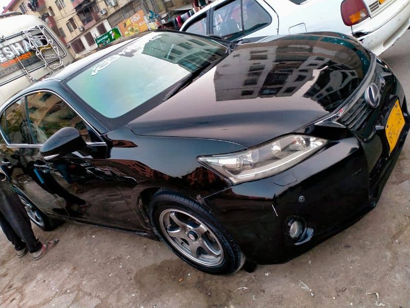 Lexus CT200h model 2011 (full orignal)inside 5