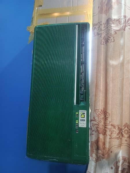 A window ac with a good condition 0