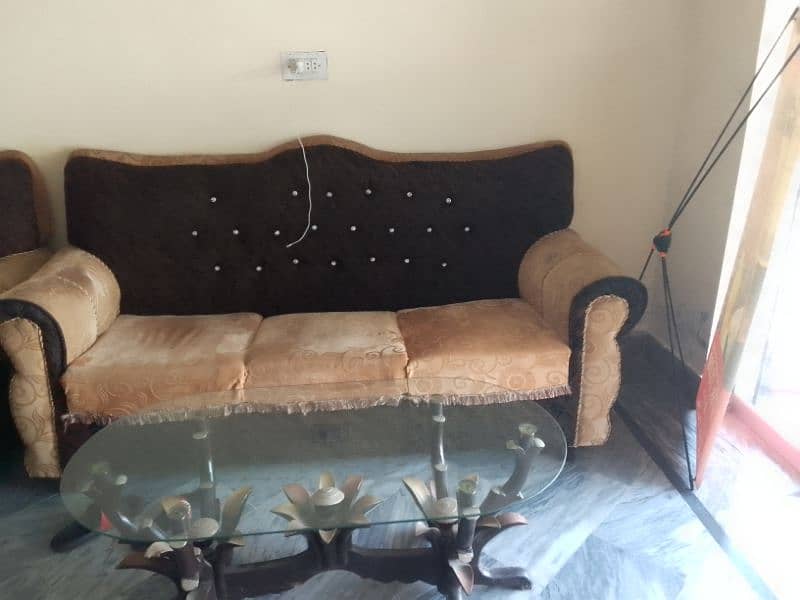 sofa set available 1