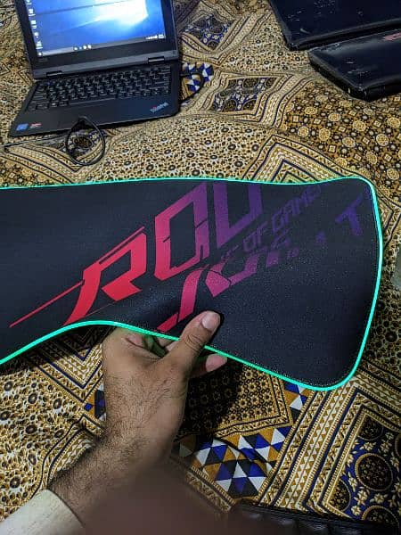 ASUS ROG STRIX RGB mouse pad 5