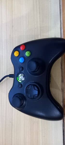 Xbox 360 (120 Gb) with 2 Controllers and 34 Games 2