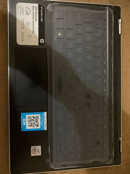 hp pavilion x360 (1065G7 16