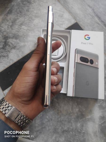 Google pixel 7 pro 12/128 non PTA Factory unlock complete box 4