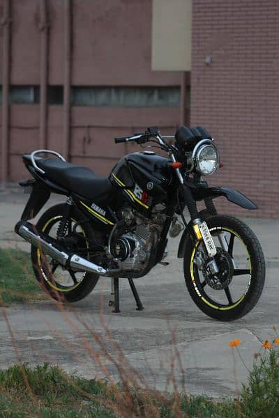 "Ride in Style: Yamaha YBR 125G for Sale!" 8
