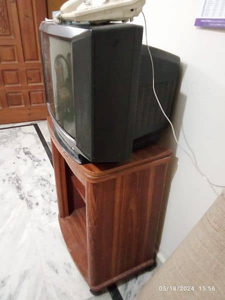 Sony tv with trolley Urgent Sale 2