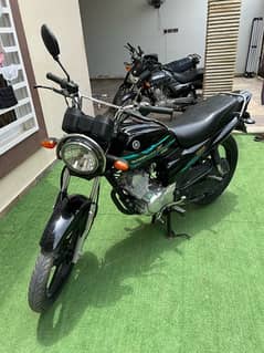 YB 125Z DX