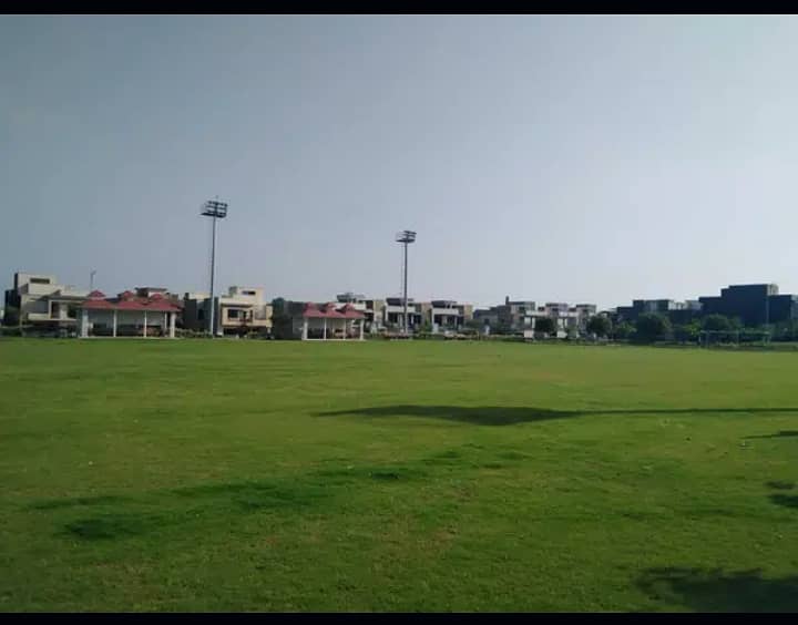 30-60 PLOT FOR SALE in FAISAL TOWN BLOCK B 11