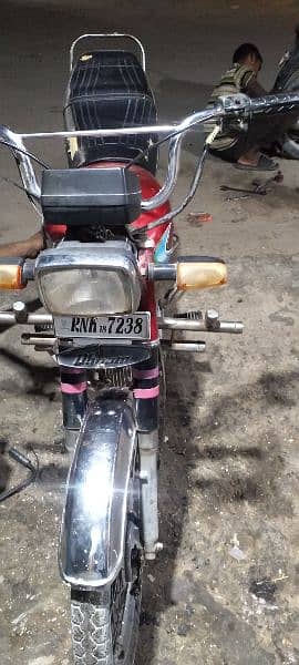 super star 70 cc rahim yar khan number Condion Ok Hai Engine Se Ok Hai 0