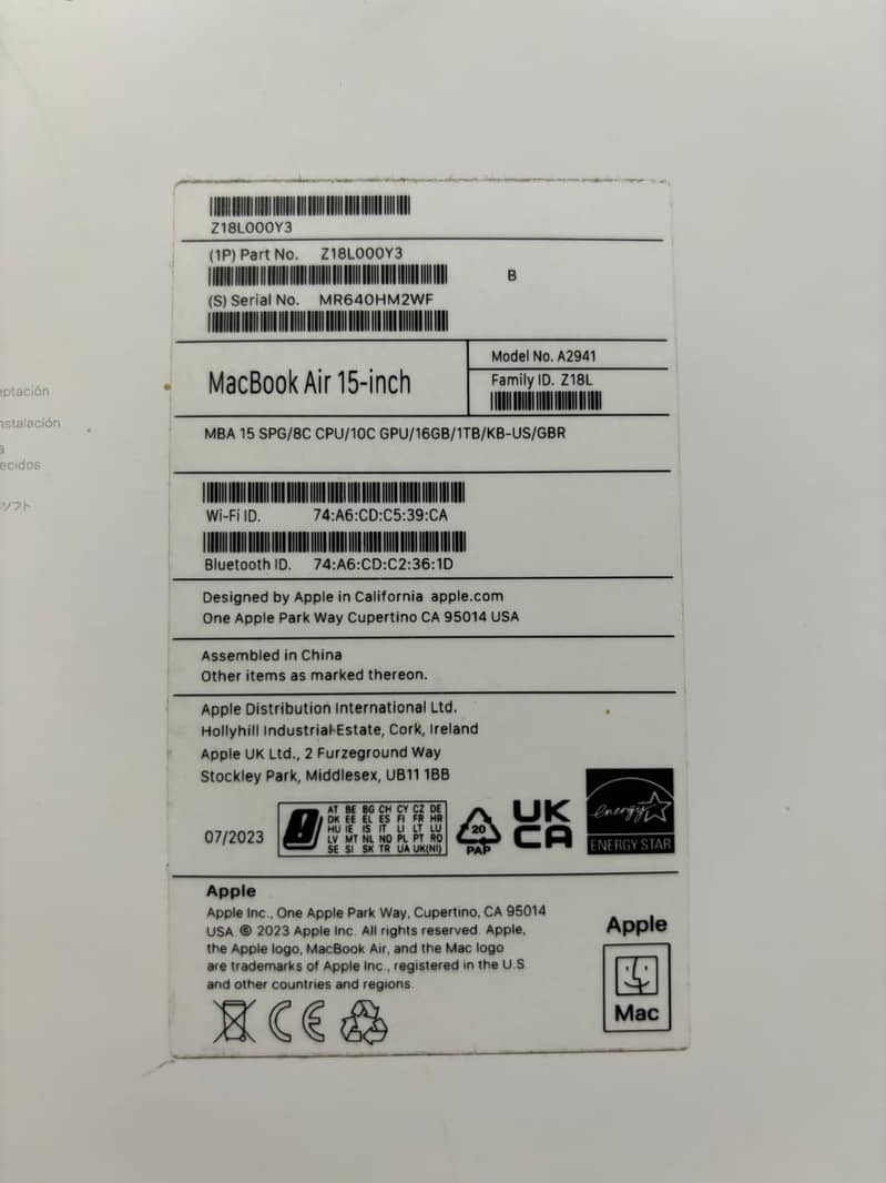 Macbook Air 15" , 1 TB, 16 GB 13