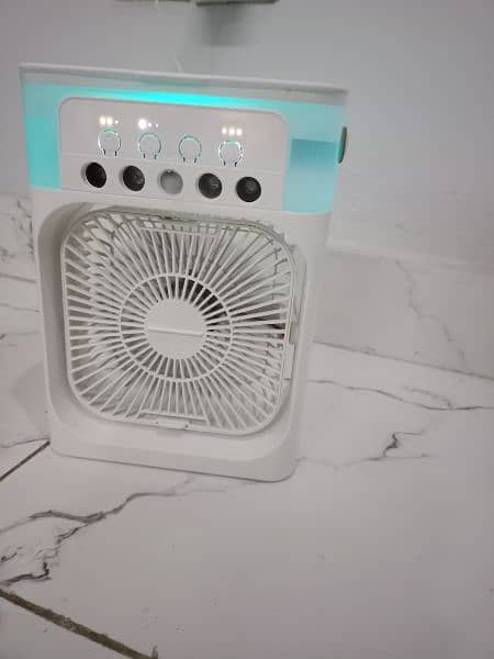 Mini Cooling Fan 2