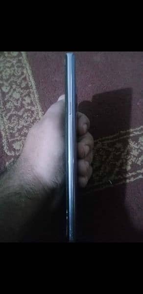 note 9 in good condition 5