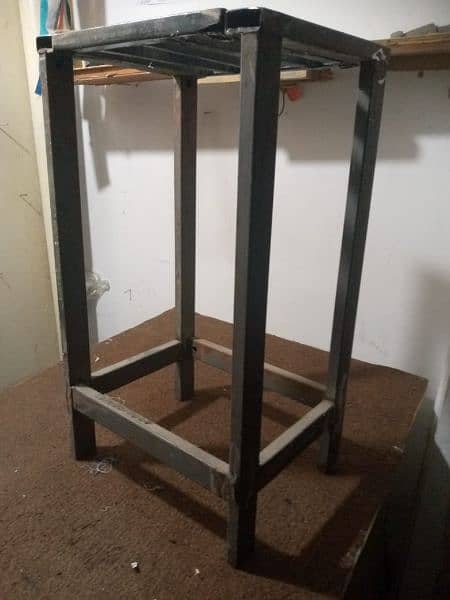 iron stool (03025/498786) 0