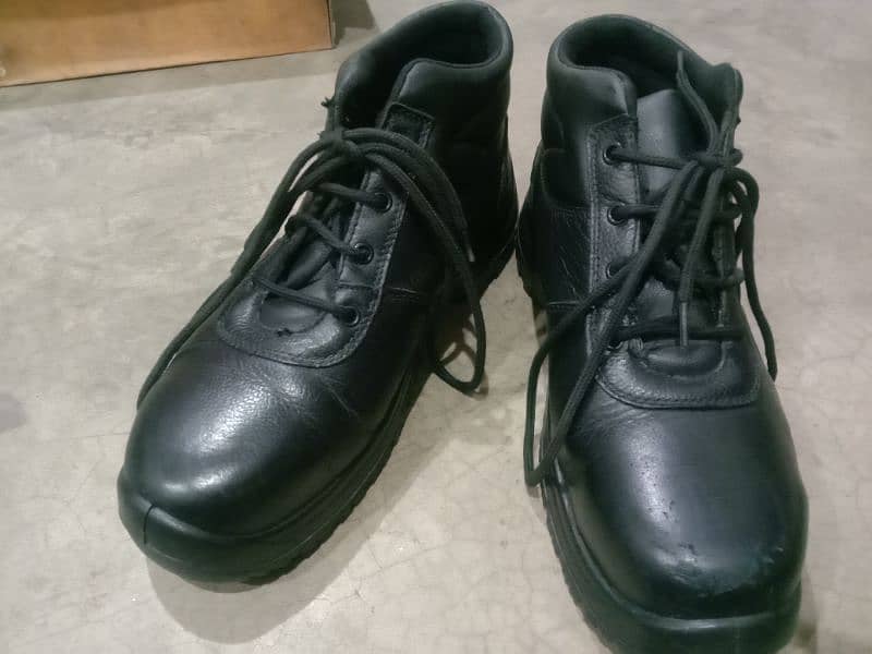 Safety shoes for men 3