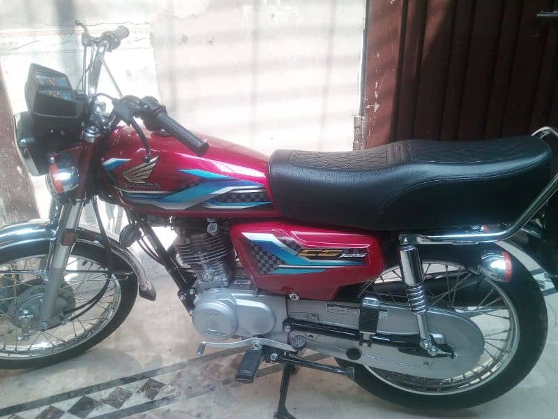 brand new Honda 125 1