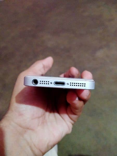 iPhone 5s PTA provide urgent sell 3