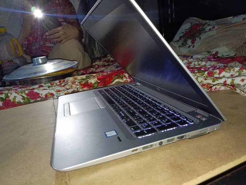 Laptop Hp i5 7th generation 8 GB ram 256 memory with SSD100% condition 4