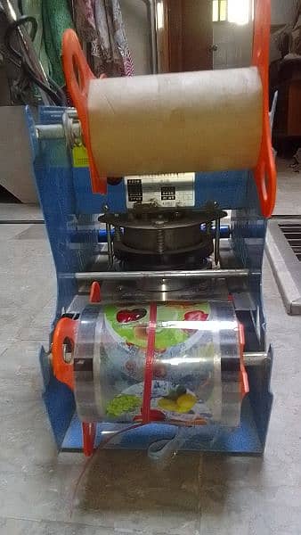 Cup sealing machine 4